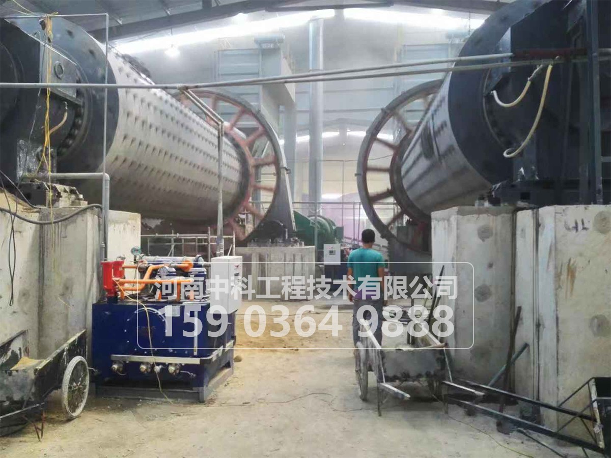球磨機生產現場 